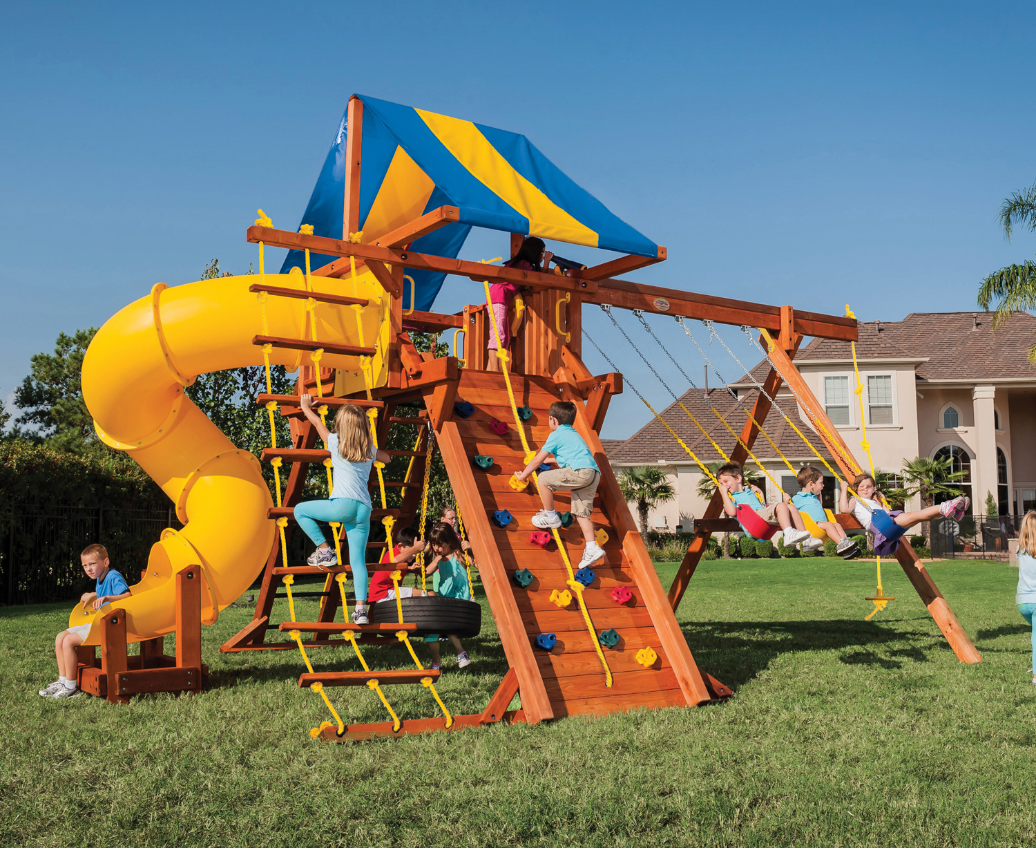 7.4-Jaguar-Playcenter-Config-2-w-Tarp-DLX-Spiral-Slide